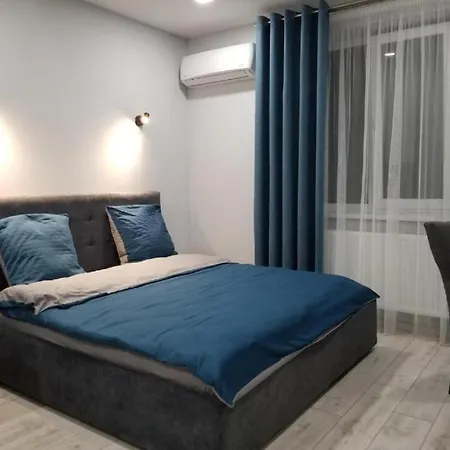 Lux Na Druhetiv * Uzhhorod